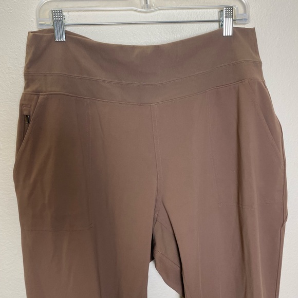 Athleta Venice Jogger Rustic Beige - Picture 5 of 7